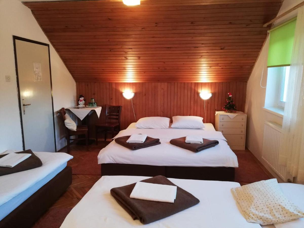 Guesthouse Arnika Fužine Extérieur photo