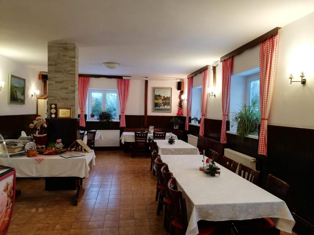 Guesthouse Arnika Fužine Extérieur photo
