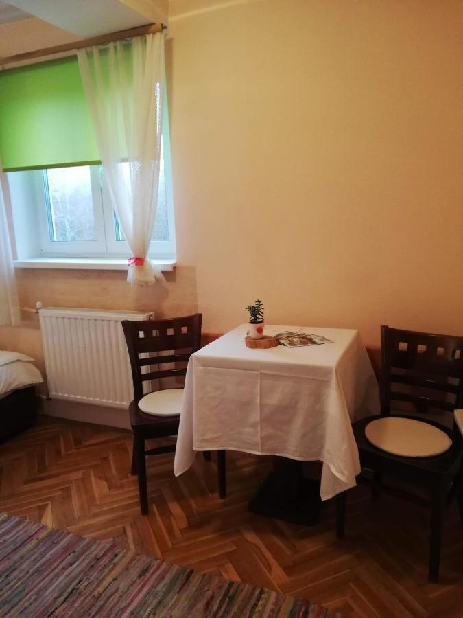 Guesthouse Arnika Fužine Extérieur photo
