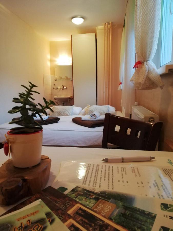 Guesthouse Arnika Fužine Extérieur photo